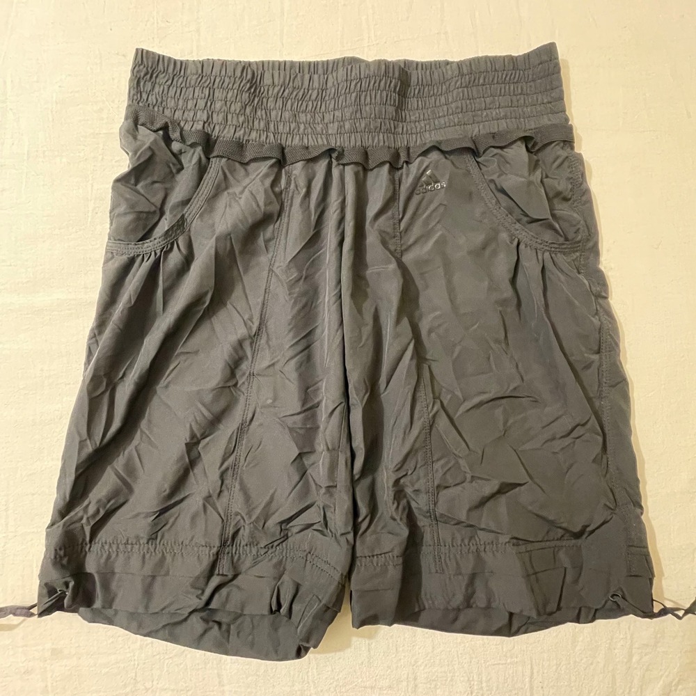 Adidas Womens‎ Size Medium Running Shorts Elastic Waist Pockets Drawstring Black